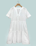 Kurzarm-Kleid in Lochstickerei | weiß