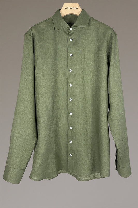 hemd mit klassischem hemdkragen, durchgeknoepfte leiste, vorverlegte schulternaht, langarm mit manschette und patentschlitz, perfekte laenge zum es in der hose zu tragen, wallmann